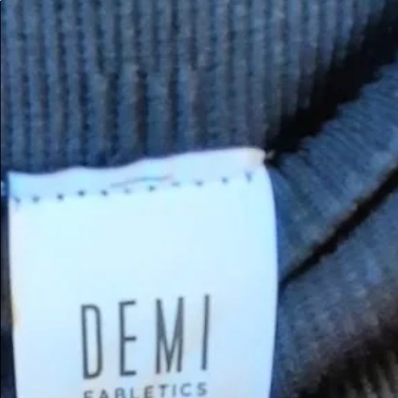 Excellent condition never worn they are too big. - Picture 3 of 3